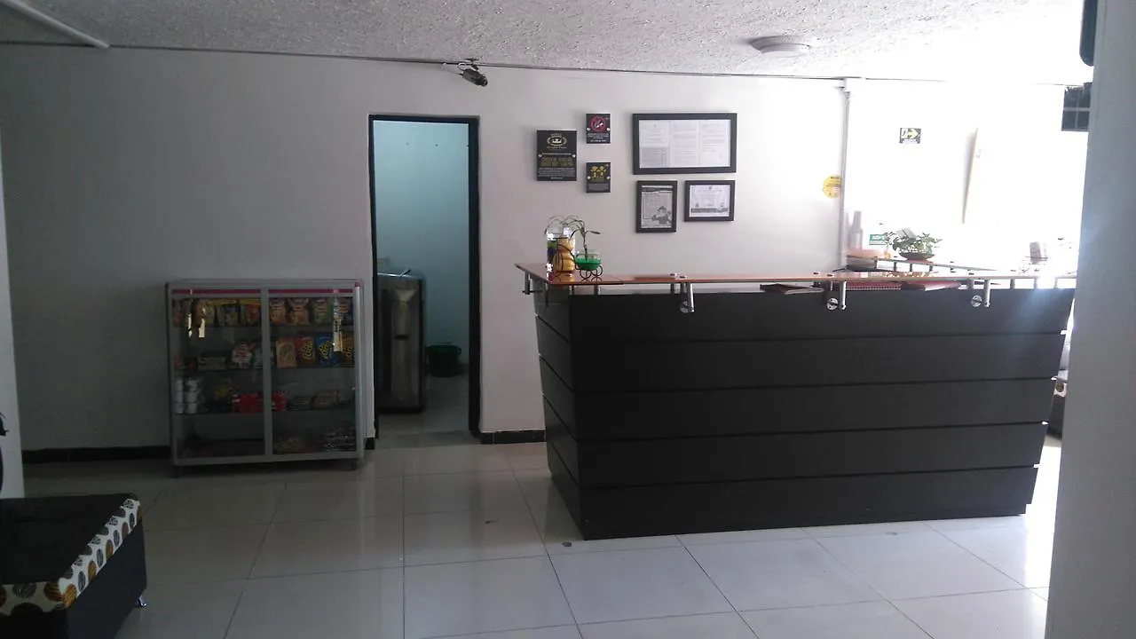 Hotel Estadio Plaza La 50 Medellin 2*,  Colombia