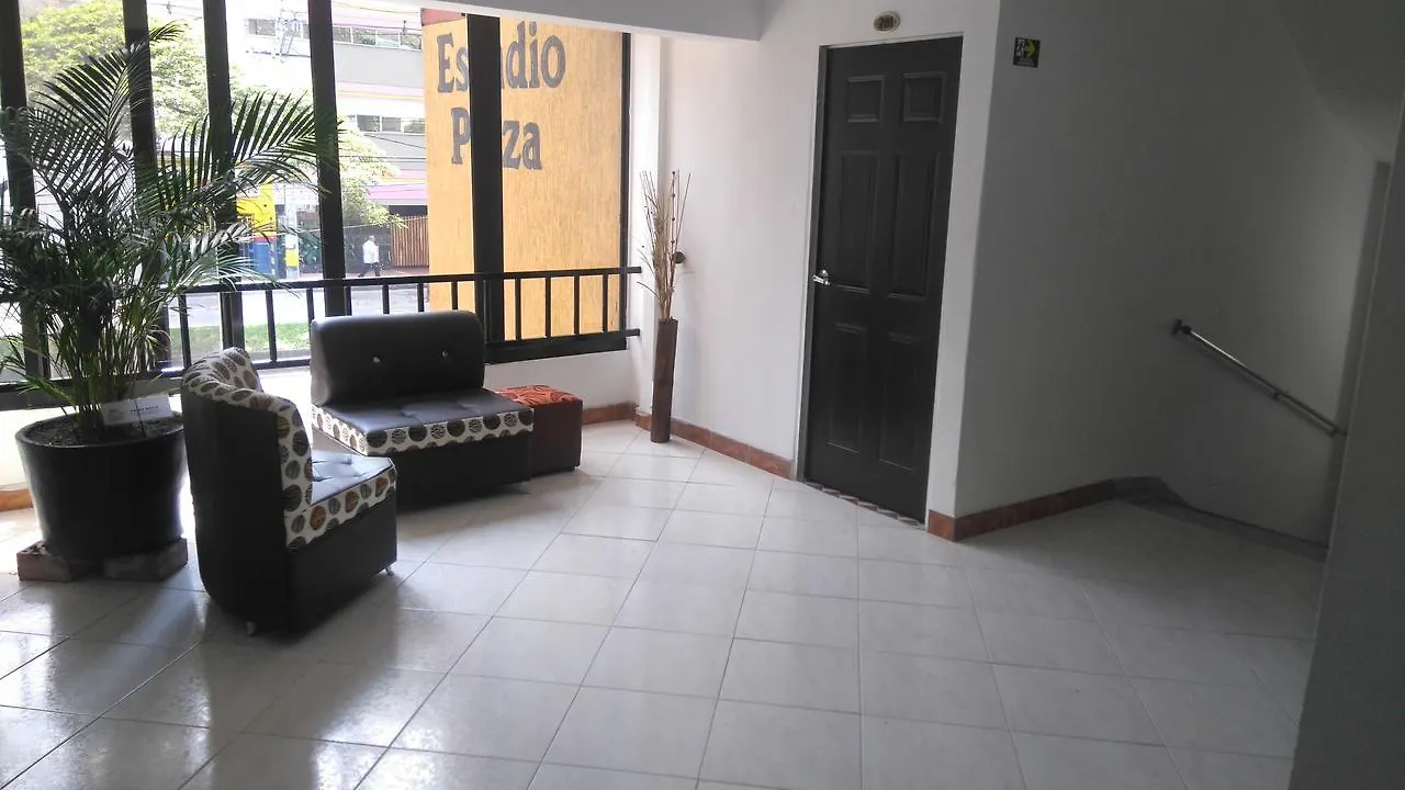 Hotel Estadio Plaza La 50 Medellin 2*,